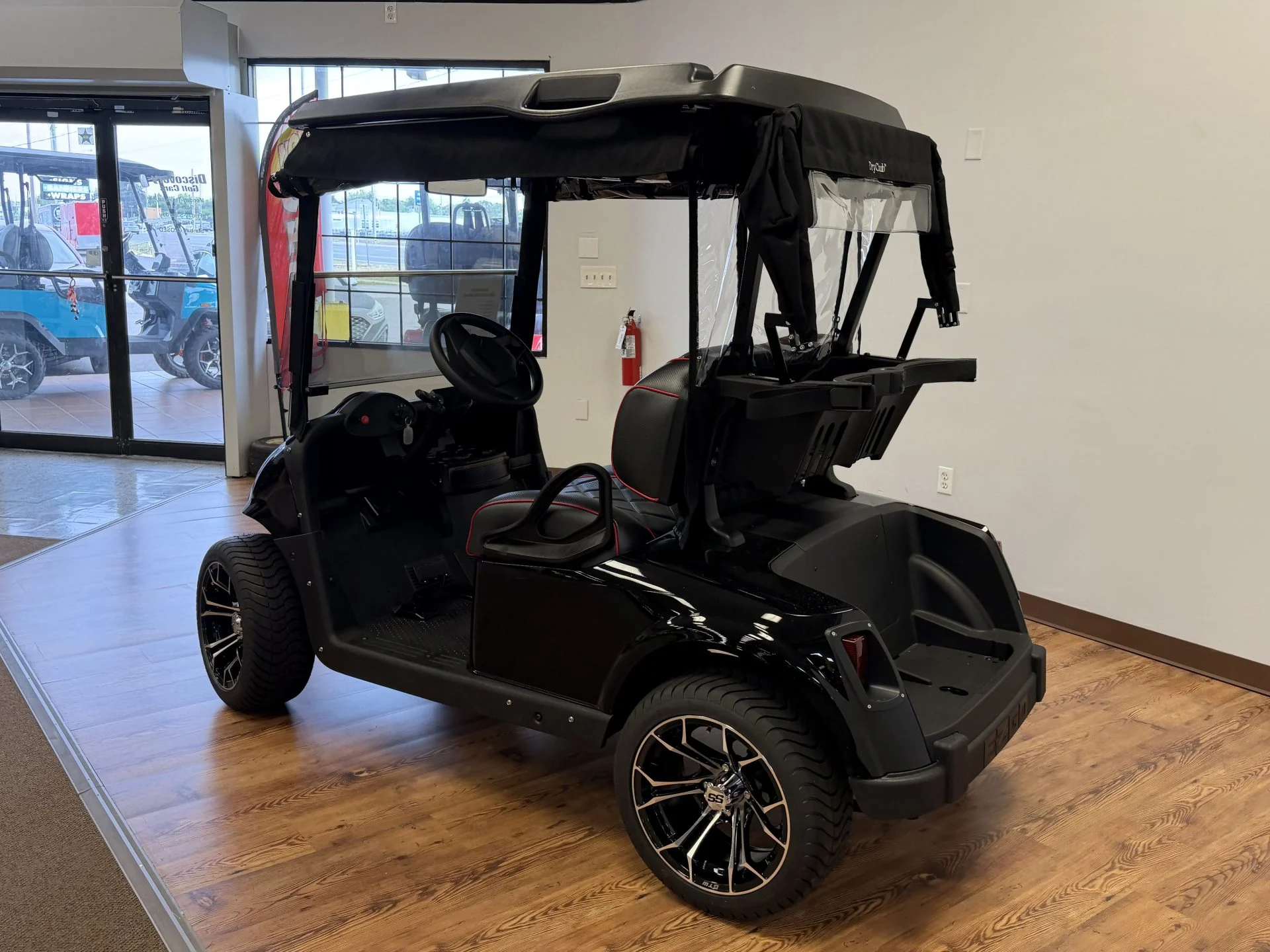 2020 EZGO RXV photo 2