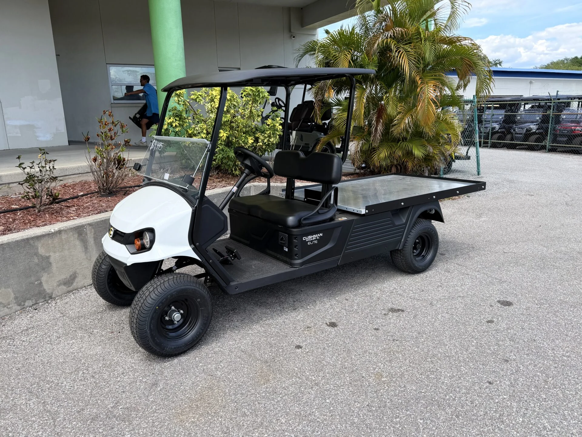 2026 Cushman Hauler XL Elite Golf Cart for Sale (1)