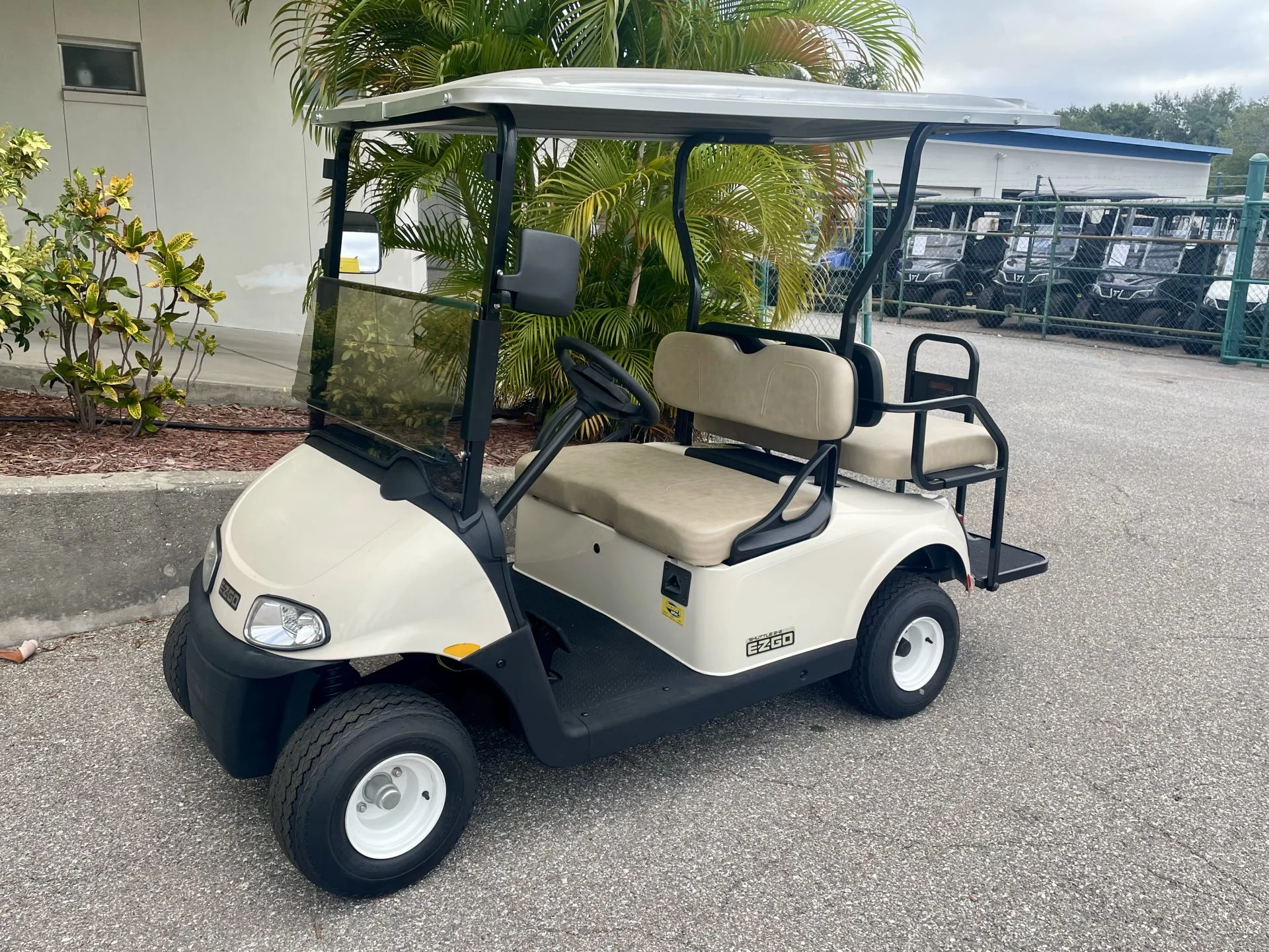 2019 E Z GO RXV 4 Passenger Lithium Golf Cart for Sale214 (1)